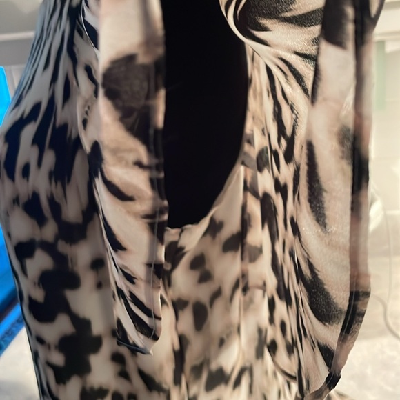 Calvin Klein Blouse - Picture 3 of 8